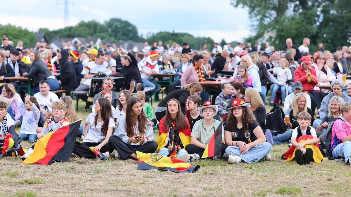 WAZ Artikel WM Programm